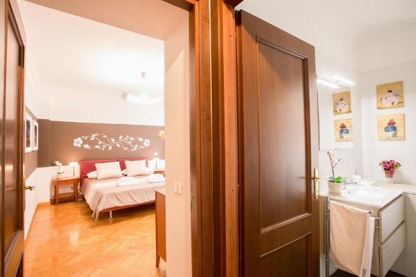 Polacchi 42 Apartment image 18